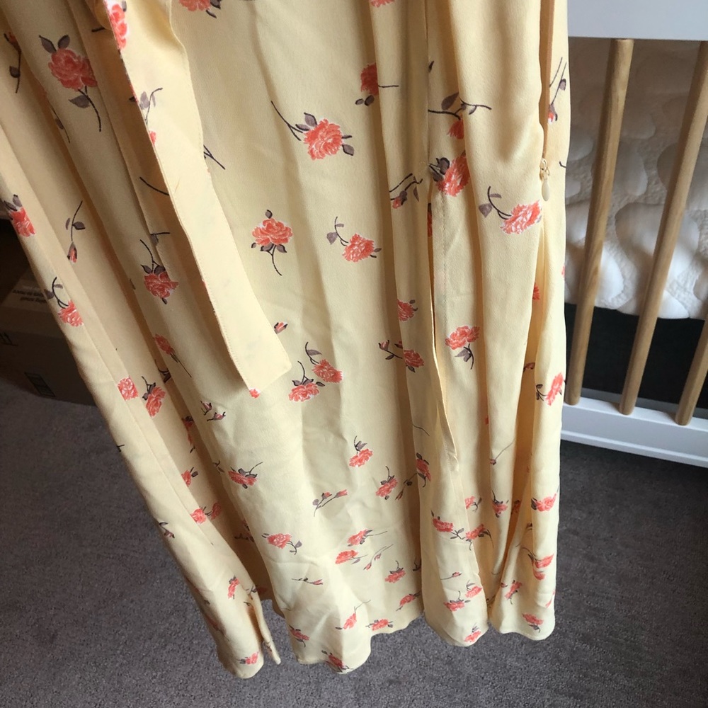 Flynn Skye yellow floral dress - Picture 3 of 4